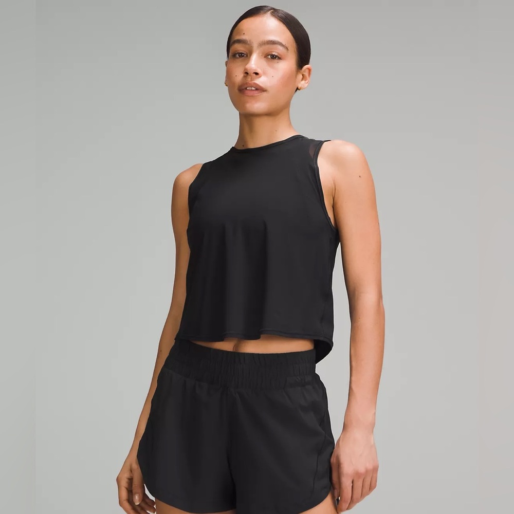 NWT Lululemon black sculpt cropped tank size 12